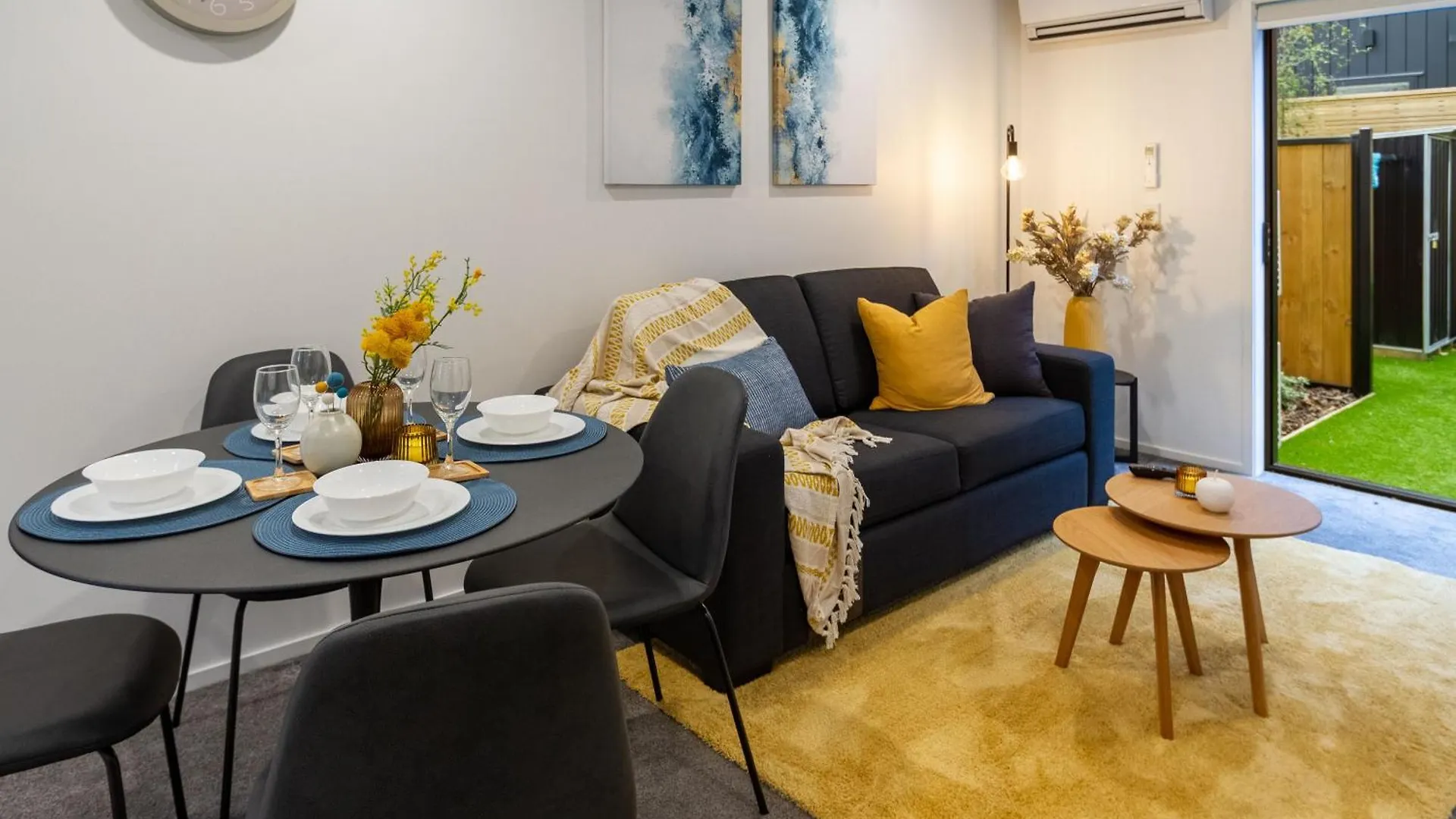 Executive Suite On Lichfield Street - 2 Bed 2 Bath Christchurch